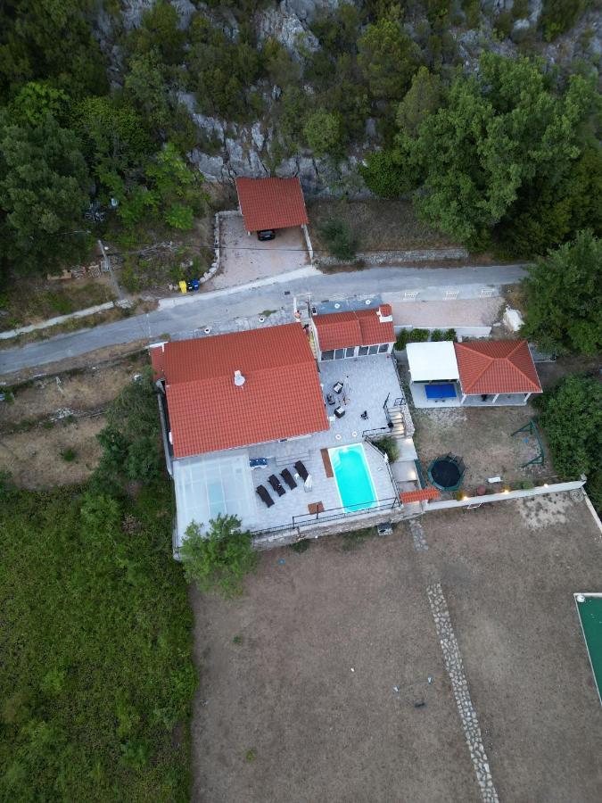 Villa Zrinka **** Svinisce Eksteriør bilde