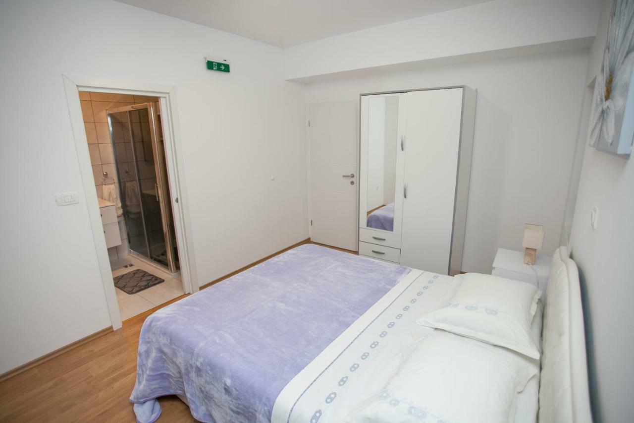 Villa Zrinka **** Svinisce Eksteriør bilde